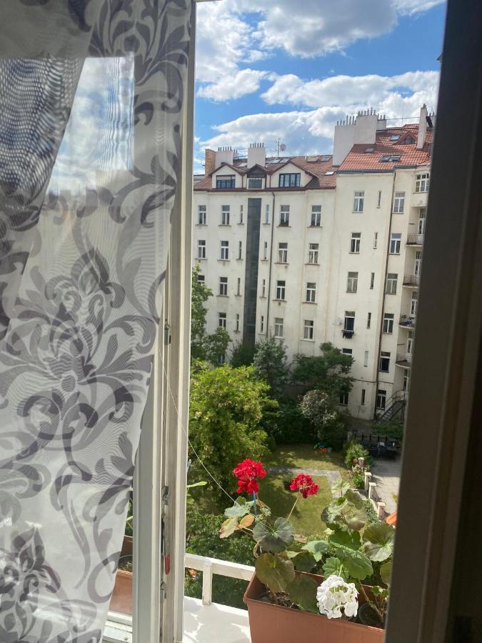 Homelike Prague Apartment Exteriör bild