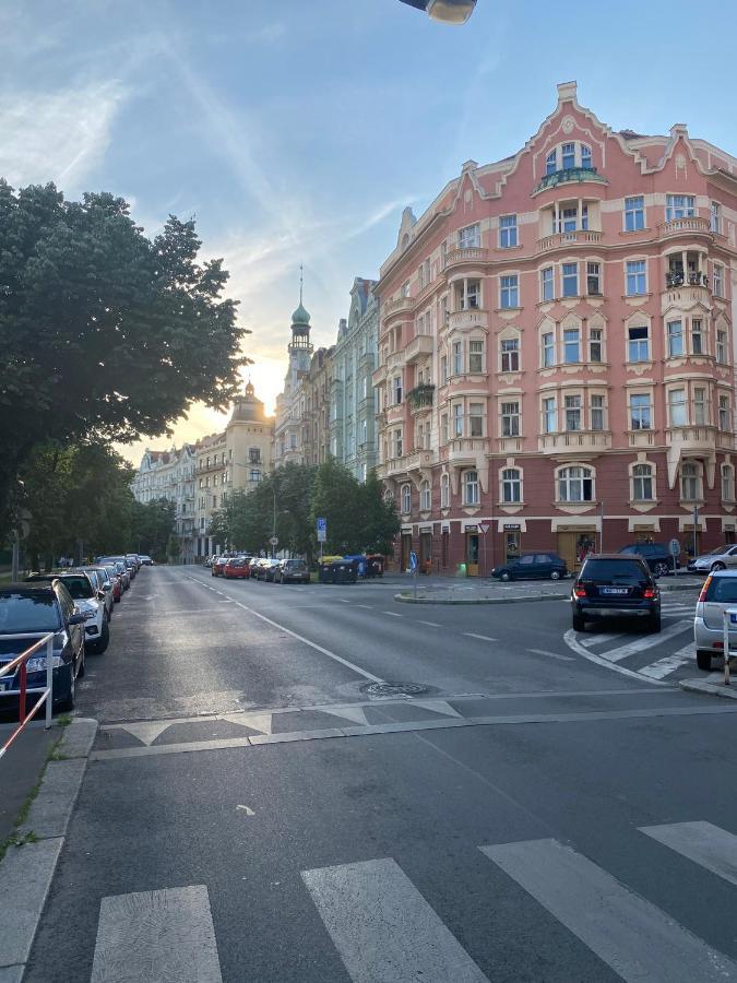 Homelike Prague Apartment Exteriör bild