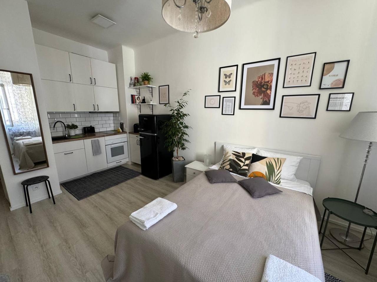 Homelike Prague Apartment Exteriör bild