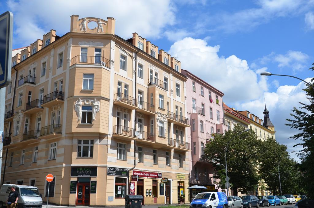 Homelike Prague Apartment Exteriör bild