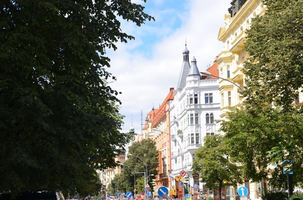 Homelike Prague Apartment Exteriör bild